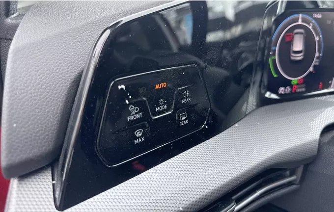 VOLKSWAGEN GOLF 1.5 eHybrid 204 DSG6 Style photo 19 2125867