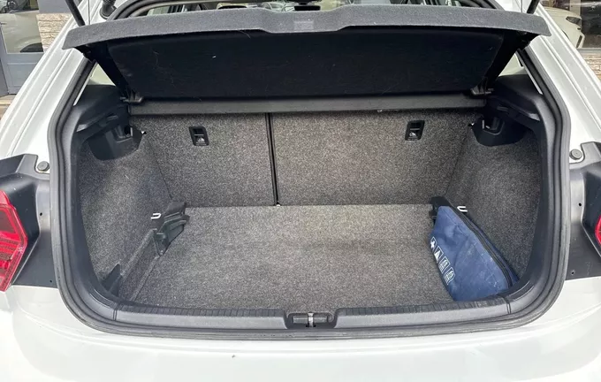 VOLKSWAGEN POLO 1.0 TSI 95 S&S BVM5 Connect extérieur arrière 946260