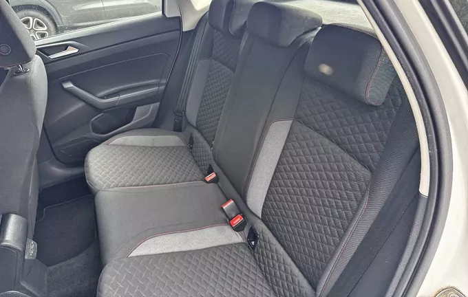 VOLKSWAGEN POLO 1.0 TSI 95 S&S BVM5 Connect photo 12 946260