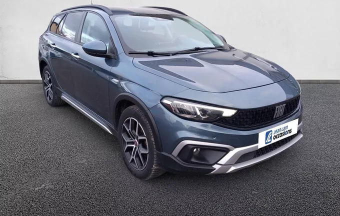 FIAT TIPO SW 1.5 Firefly Turbo 130 ch S&S DCT7 Hybrid Cross extérieur trois quart avant droit 460209