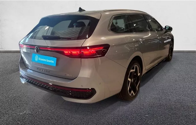 VOLKSWAGEN PASSAT 1.5 eHybrid 272 DSG6 R-Line extérieur avant 2130844