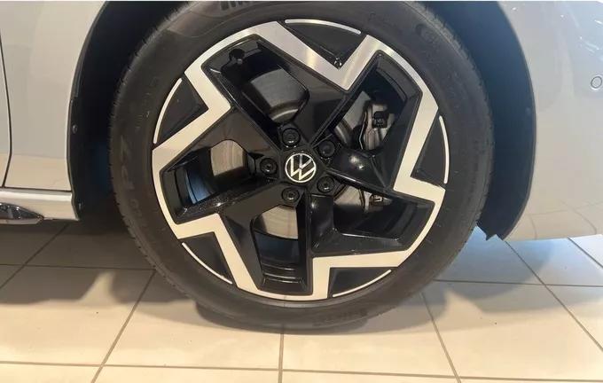 VOLKSWAGEN PASSAT 1.5 eHybrid 272 DSG6 R-Line photo 12 2130844