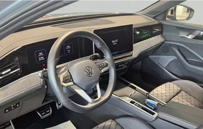 VOLKSWAGEN PASSAT 1.5 eHybrid 272 DSG6 R-Line photo 13 2130844