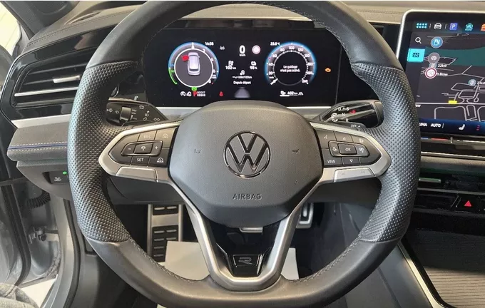 VOLKSWAGEN PASSAT 1.5 eHybrid 272 DSG6 R-Line photo 17 2130844