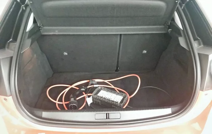 OPEL CORSA Electrique 136 ch & Batterie 50 kWh Edition extérieur arrière 945566