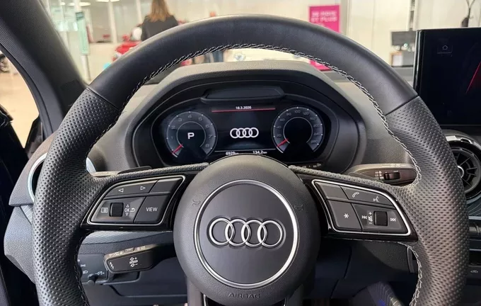 AUDI Q2 35 TFSI 150 S tronic 7 S line Plus photo 12 2126223