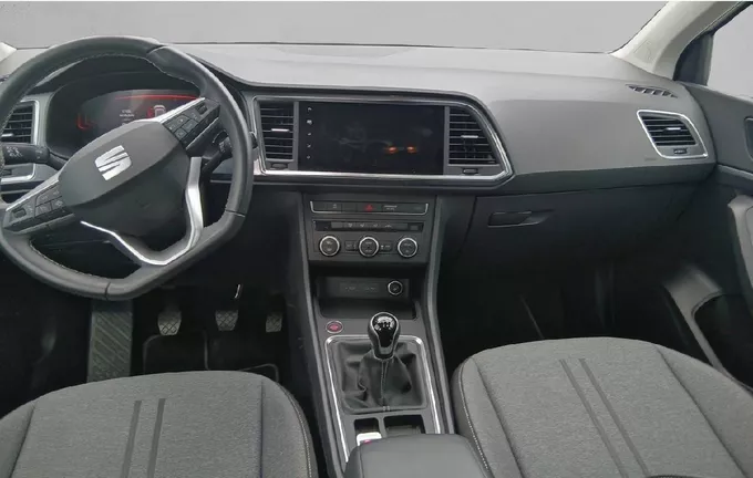 SEAT ATECA 1.0 TSI 110 ch Start/Stop Style extérieur trois quart avant droit 2128229