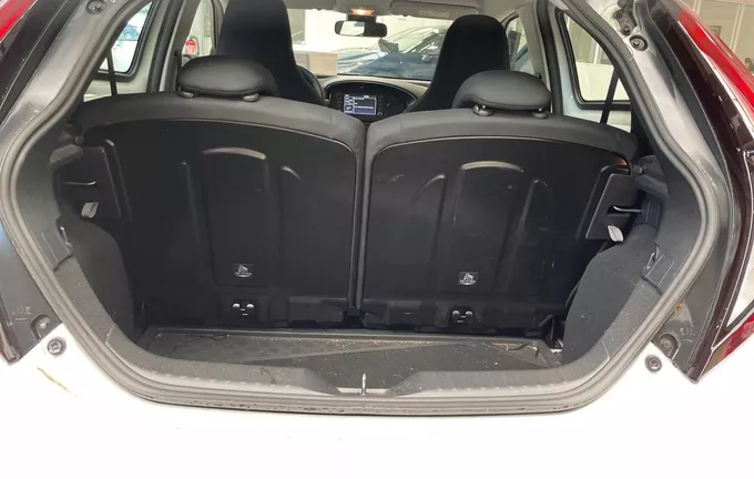 TOYOTA AYGO X 1.0 VVT-i 72 Dynamic photo 10 1103373