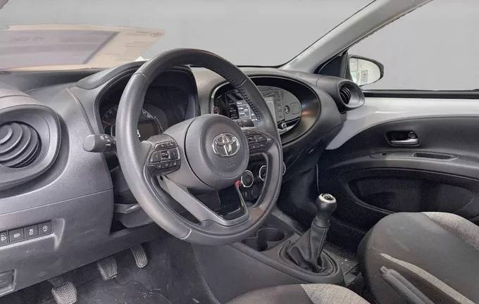 TOYOTA AYGO X 1.0 VVT-i 72 Dynamic photo 11 1103373