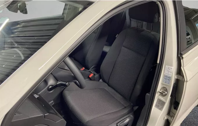 VOLKSWAGEN POLO 1.0 MPI 80 S&S BVM5 extérieur trois quart arrière droit 2121910