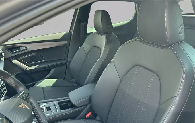 CUPRA FORMENTOR 1.5 eTSI Hybrid 150 ch DSG7 V extérieur trois quart arrière droit 0453