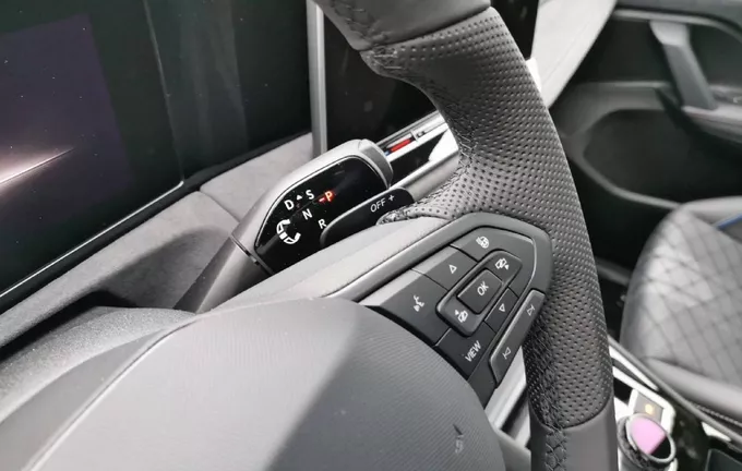 VOLKSWAGEN TIGUAN 1.5 eTSI 150ch DSG7 R-Line photo 13 1193