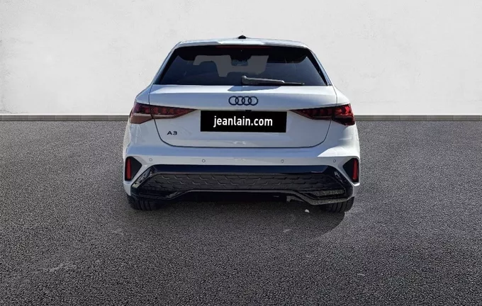 AUDI A3 Sportback TFSI e Hybride rechargeable 204 S tronic 6 S line extérieur arrière 5137