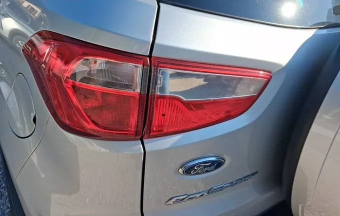 FORD ECOSPORT 1.0 EcoBoost 125ch S&S BVM6 Titanium photo 17 945870