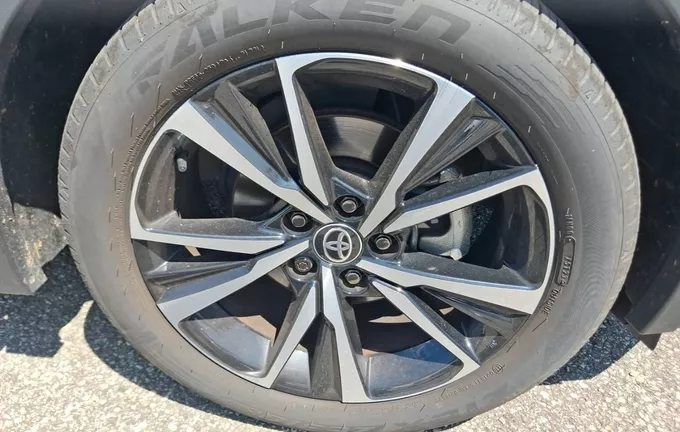 TOYOTA C-HR Hybride 140 Design photo 9 1103705
