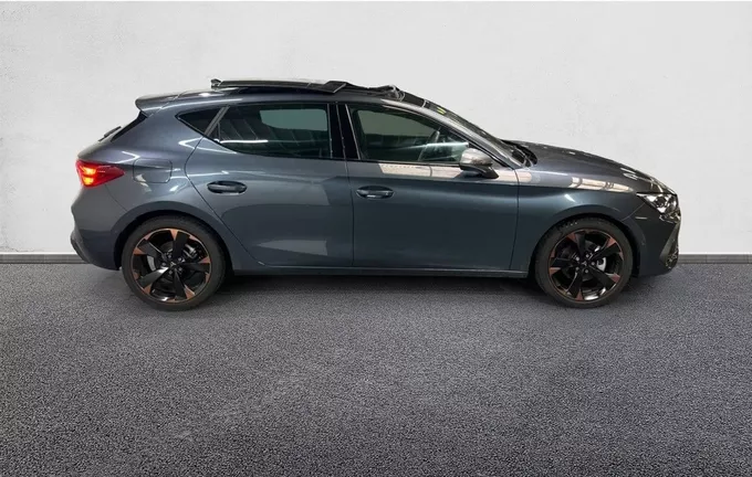 CUPRA LEON 1.5 eTSI Hybrid 150 ch DSG7 V extérieur côté droit 2132628