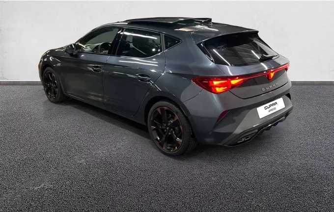 CUPRA LEON 1.5 eTSI Hybrid 150 ch DSG7 V photo 11 2132628