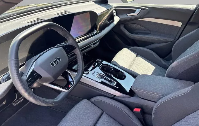 AUDI A5 Avant TDI Hybride 204 ch S tronic 7 S line photo 11 2129061