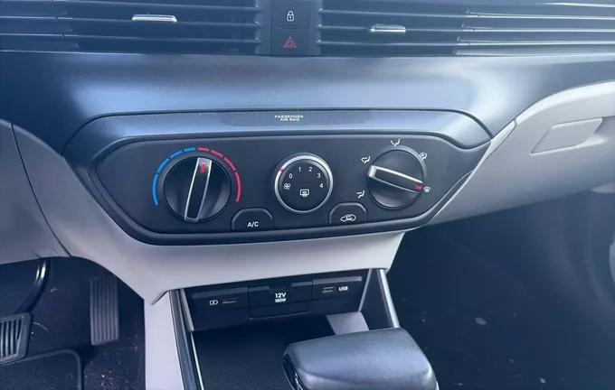 HYUNDAI I20 1.0 T-GDi 100 DCT-7 Hybrid 48V Intuitive photo 14 13813