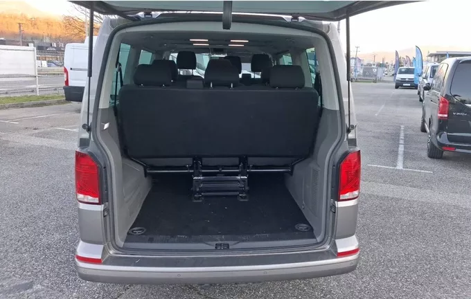 VOLKSWAGEN UTILITAIRES CARAVELLE 6.1 2.0 TDI 150 BMT Courte DSG7 4Motion 9 Places Confortline photo 14 106152