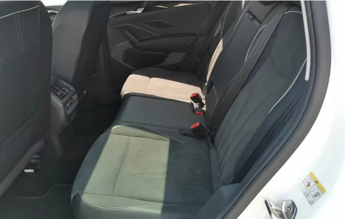 VOLKSWAGEN TIGUAN 2.0 TDI 150ch DSG7 Elegance extérieur arrière 460511