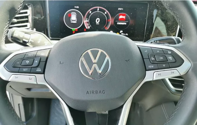 VOLKSWAGEN TIGUAN 2.0 TDI 150ch DSG7 Elegance photo 20 460511