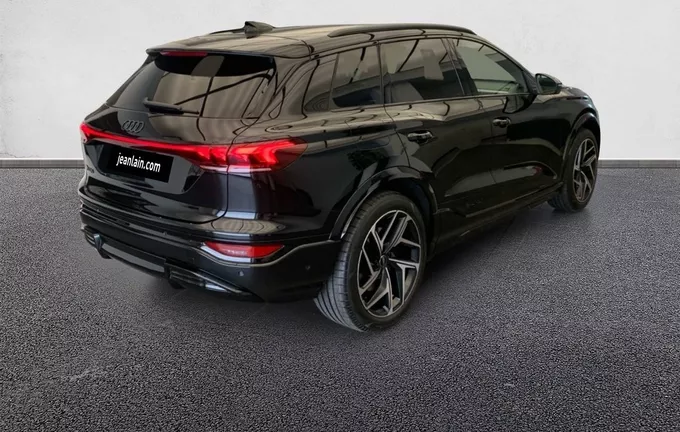 AUDI SQ6 E-TRON 489 ch 100 kWh quattro extérieur côté droit 1151