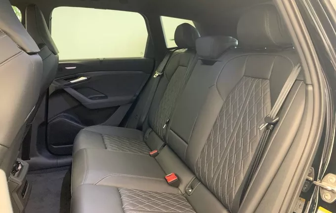 AUDI SQ6 E-TRON 489 ch 100 kWh quattro photo 16 1151