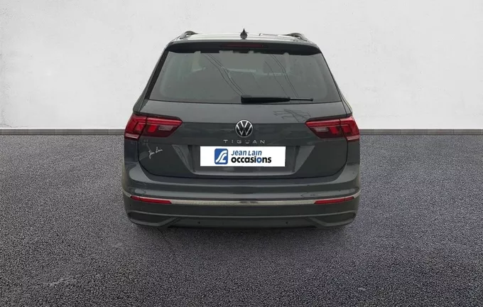 VOLKSWAGEN TIGUAN 2.0 TDI 150ch DSG7 Life Business extérieur arrière 2123158
