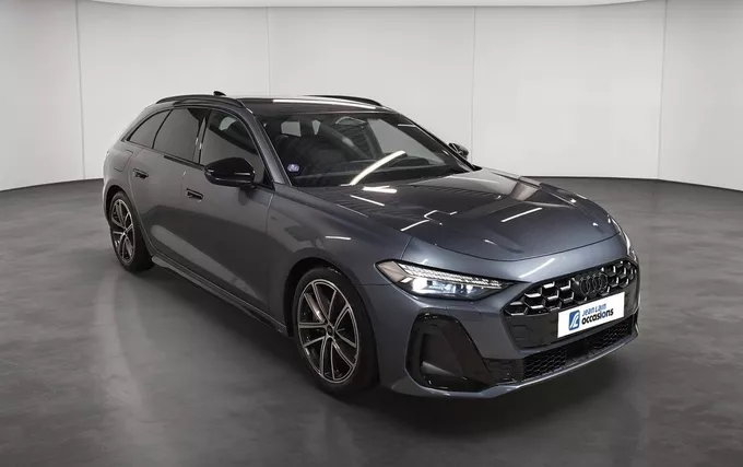 AUDI A5 Avant e-hybrid 299 ch S tronic 7 Quattro S line extérieur trois quart avant droit 2132230