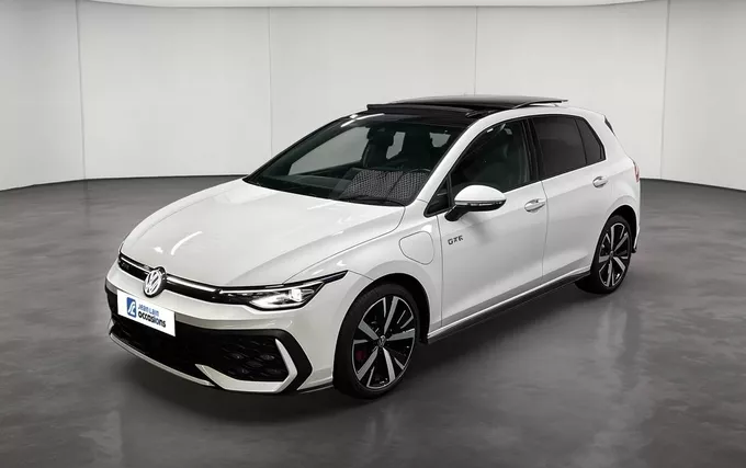VOLKSWAGEN GOLF 1.5 eHybrid 272 DSG6 GTE extérieur trois quart avant gauche 2132393