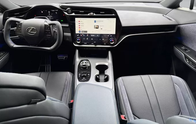 LEXUS RZ 550e F SPORT photo 18 70193