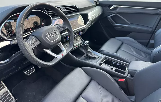 AUDI Q3 35 TFSI 150 ch S tronic 7 S line plus photo 11 2123896