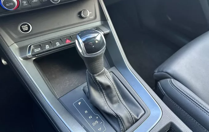 AUDI Q3 35 TFSI 150 ch S tronic 7 S line plus photo 13 2123896