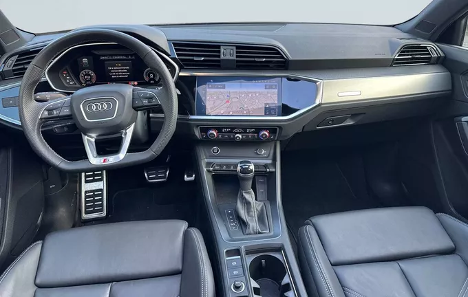AUDI Q3 35 TFSI 150 ch S tronic 7 S line plus photo 18 2123896