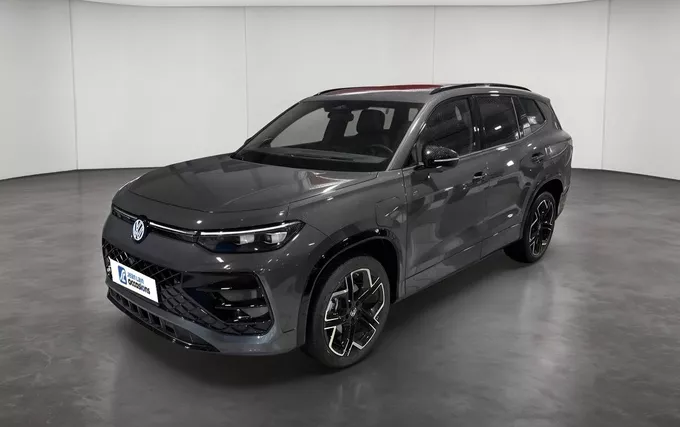 VOLKSWAGEN TAYRON 1.5 eHybrid 272ch DSG6 5pl R-Line Exclusive extérieur trois quart avant droit 2132515