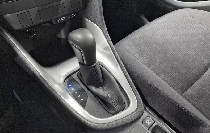 TOYOTA YARIS Hybride 116h Dynamic Business photo 13 1103251