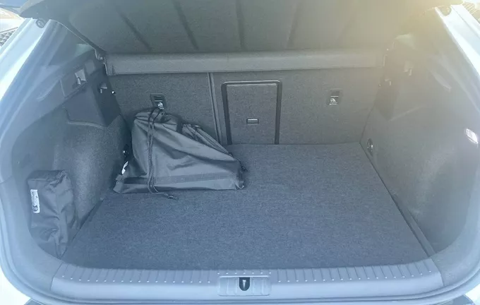 CUPRA FORMENTOR eHybrid 204 ch DSG6 V extérieur trois quart arrière gauche 3135