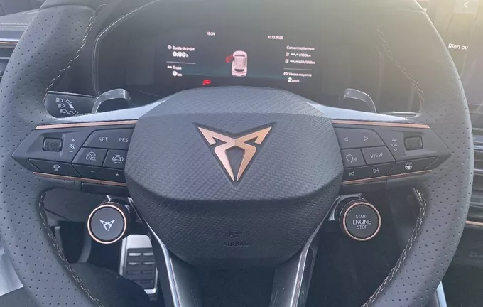 CUPRA FORMENTOR eHybrid 204 ch DSG6 V photo 14 3135