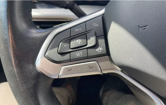 VOLKSWAGEN GOLF 2.0 TDI SCR 116 DSG7 Life Plus photo 19 2130886