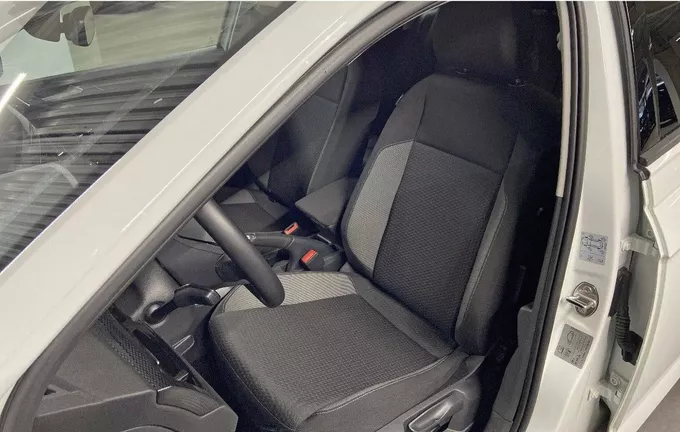 VOLKSWAGEN POLO 1.0 TSI 95 S&S BVM5 VW Edition extérieur trois quart arrière droit 2128090