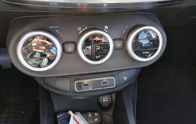 FIAT 500 X 1.0 FireFly Turbo T3 120 ch Cross photo 19 945313