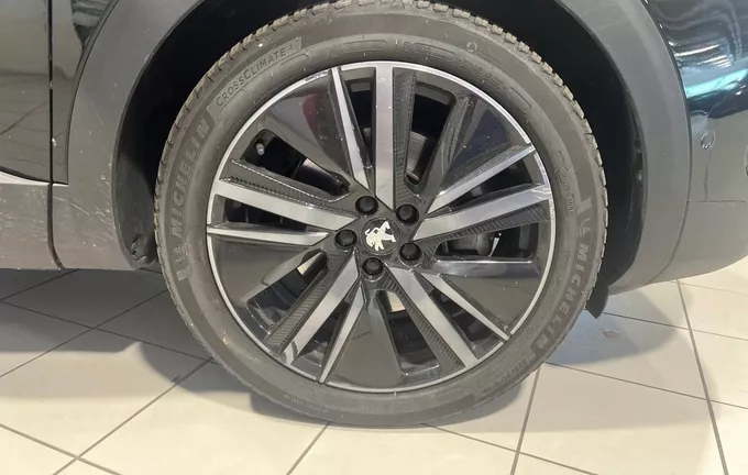 PEUGEOT 3008 Hybrid4 300 e-EAT8 GT photo 9 2129771