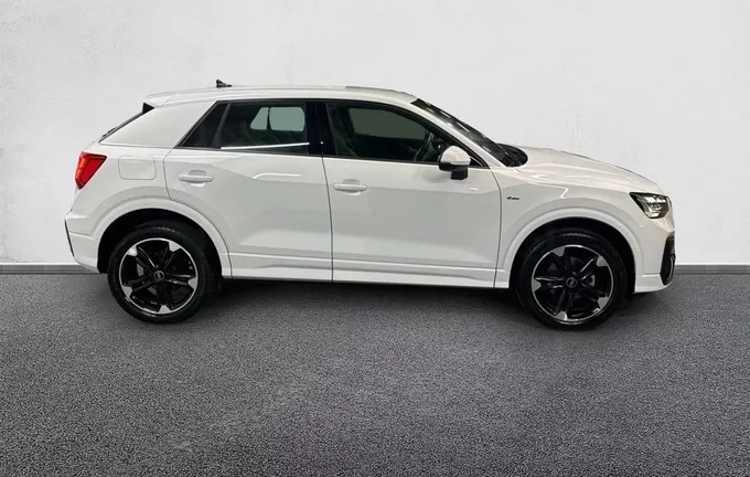 AUDI Q2 35 TFSI 150 S tronic 7 S line extérieur côté droit 2131467