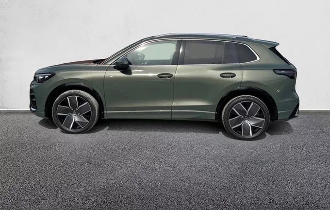 VOLKSWAGEN TIGUAN 1.5 eTSI 150ch DSG7 R-Line extérieur côté gauche 1218