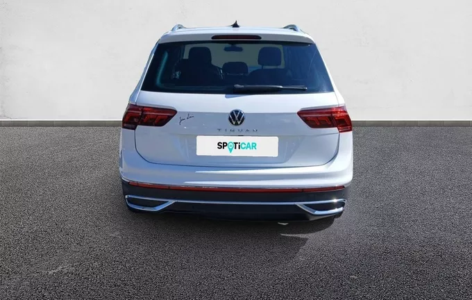 VOLKSWAGEN TIGUAN 1.5 TSI 150ch DSG7 Elegance extérieur trois quart arrière droit 945915