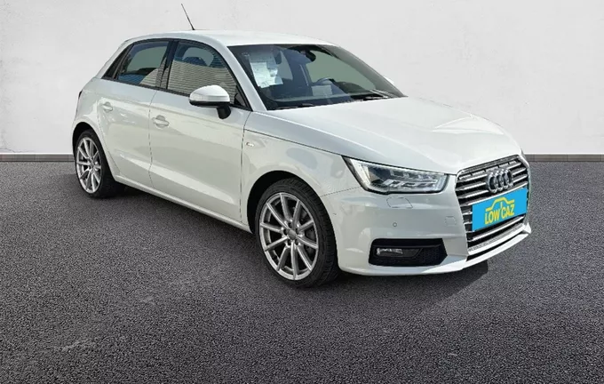 AUDI A1 Sportback 1.4 TFSI 125 BVM6 S line extérieur trois quart avant droit 213108
