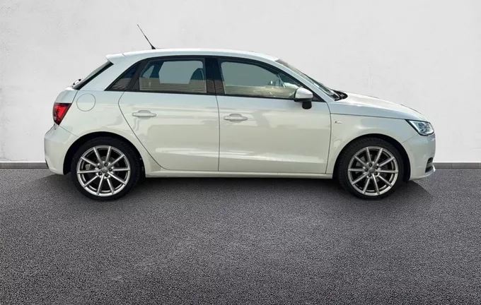 AUDI A1 Sportback 1.4 TFSI 125 BVM6 S line extérieur côté droit 213108