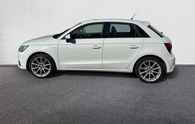 AUDI A1 Sportback 1.4 TFSI 125 BVM6 S line extérieur côté gauche 213108