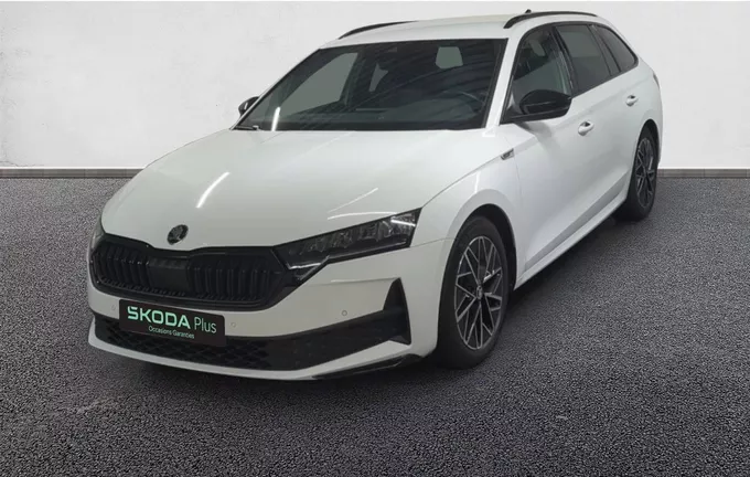 SKODA OCTAVIA Combi 1.5 TSI Hybrid 150 ch ACT DSG7 Sportline extérieur trois quart avant gauche 2120915